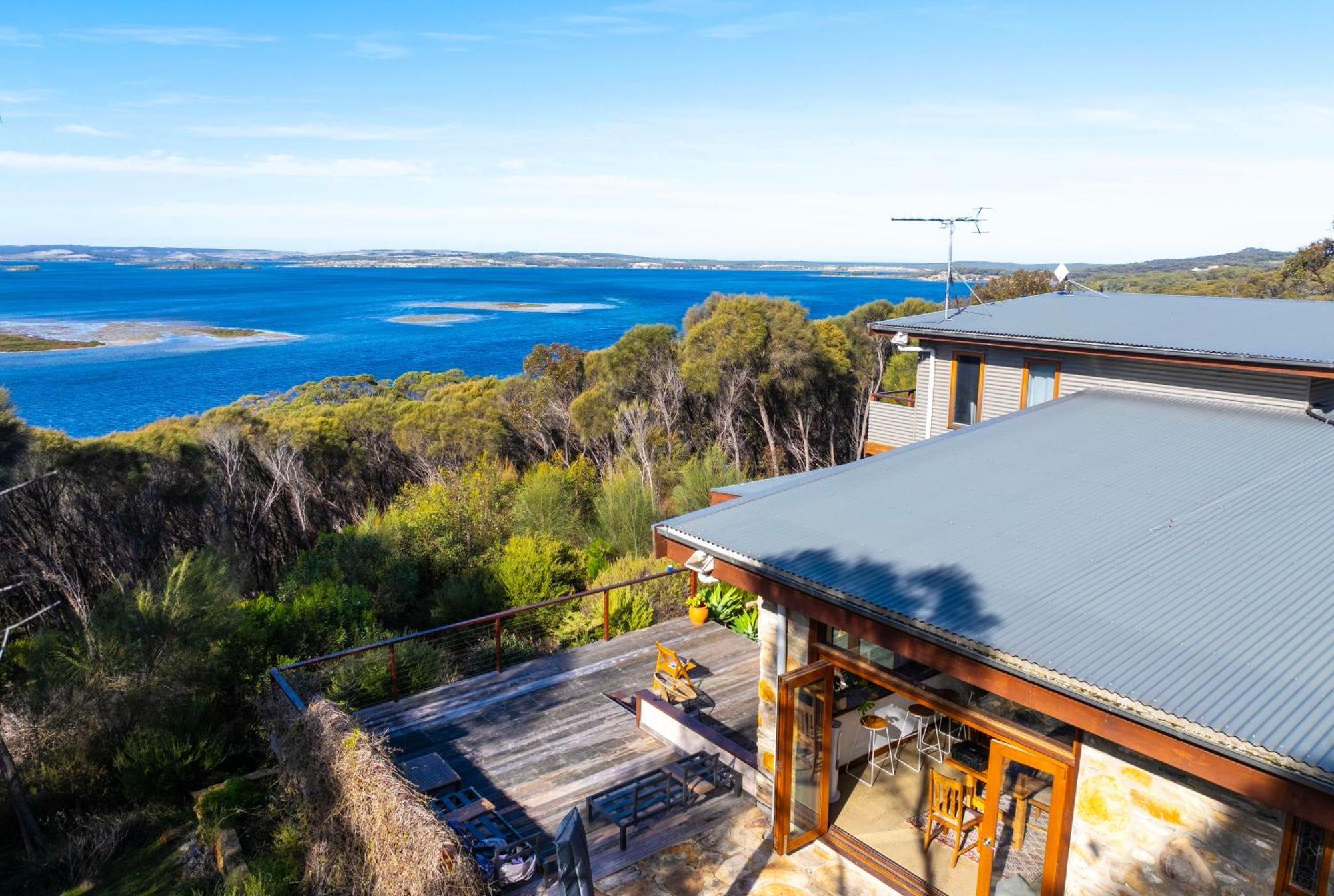 Of Stone & Wood Guesthouse Muston 외부 사진